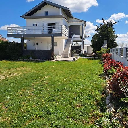 Apartmani Fulir Врси Экстерьер фото